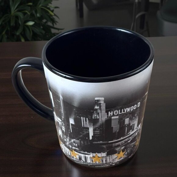 City Of Los Angeles Ceramic Mug With Hollywood Print & Gold Detailing Black/Whit - Picture 5 of 6